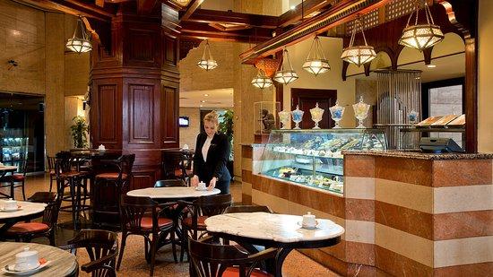 Cafe Corniche